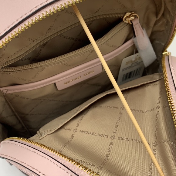 MICHAEL KORS JAYCEE MEDIUM BACKPACK LIGHT POWDER BLUSH SIGNATURE COLOR - Picture 11 of 16